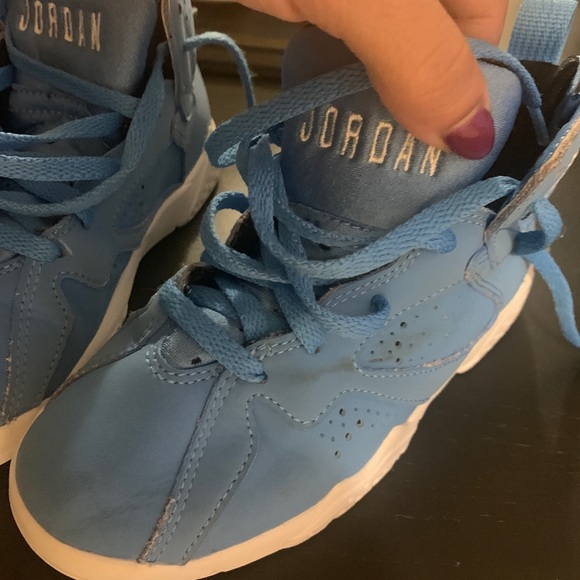 Light blue Jordans - Picture 4 of 5
